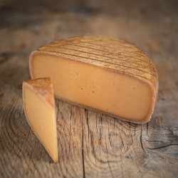 Tomme de brebis au piment...